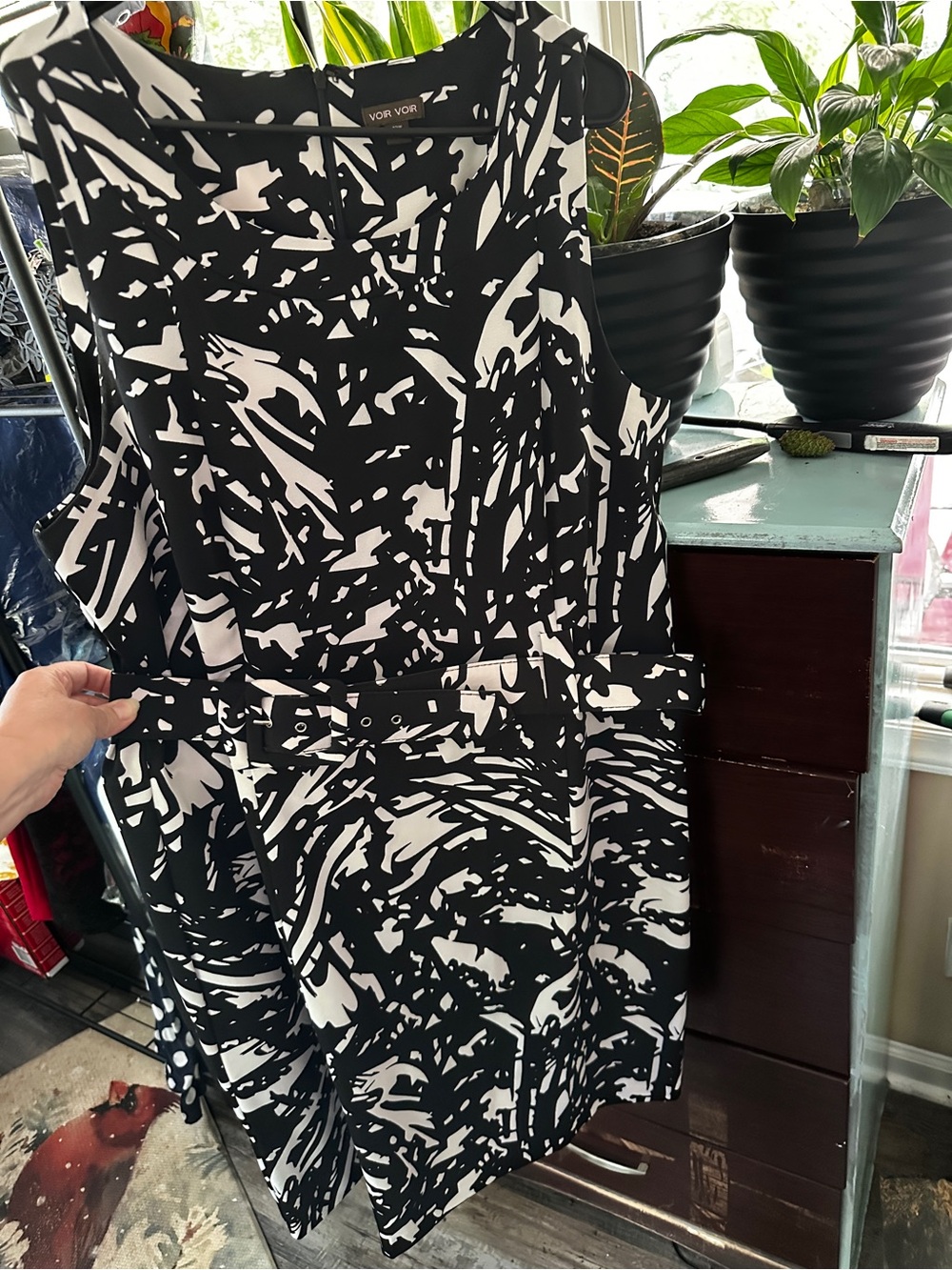 Voir Voir Black and White Abstract Belted Midi Dress